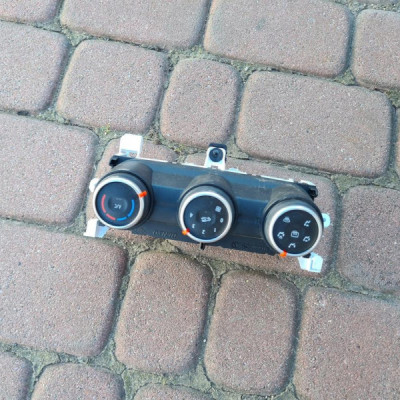 Panel klimatyzacji Renault Captur II 2 275004350R
