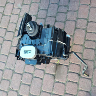 Nagrzewnica EUROPA Renault Captur II 2 272701437R