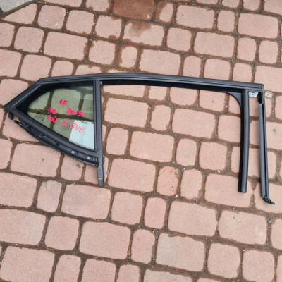 Uszczelka szyba zgarniacz 2019r Opel Astra 5 K V