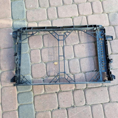 Obudowa chłodnicy wody Opel Insignia B 84370608