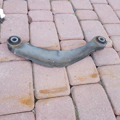 Wahacz tył tylny 4x4 Cross Country Opel Insignia