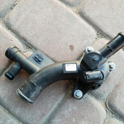 Obudowa termostatu 1.4T Opel Astra J IV