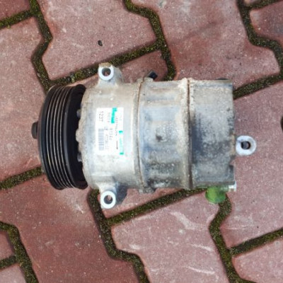 Sprezarka klimatyzacji OPEL INSIGNIA 22861237 GW