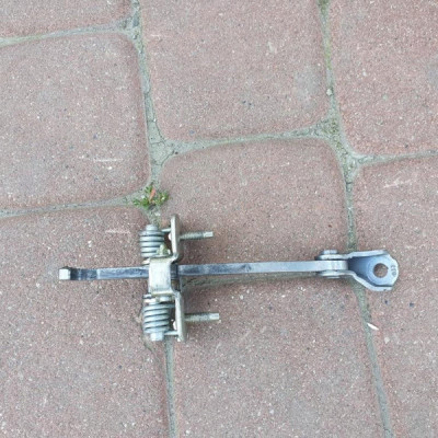 Ogranicznik drzwi przód Vivaro B Trafic III 00242R