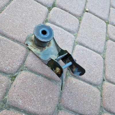 Wspornik dolny sanek EU Opel Meriva B 13286341