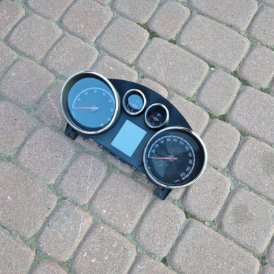 Licznik zegary 1.4T Opel Meriva B 13430868 AFR3