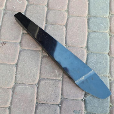 Osłona słupka prawa Opel Meriva B 13271995