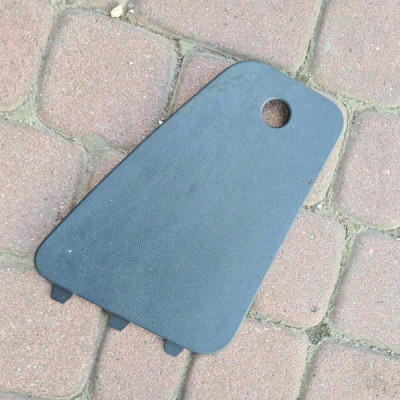 Obudowa osłona bagaznika EU Opel Meriva B 13265638