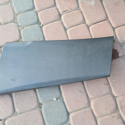 Plastik słupka lewy słupek Opel Meriva B 13265527