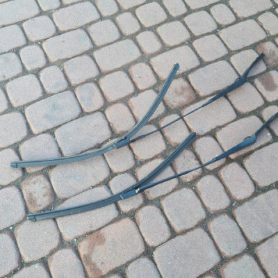 Ramie wycieraczki lewe EU Opel Meriva B 13250422