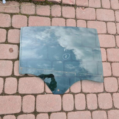 Szyba tył tylna HB ciemna Opel Insignia B 2018r