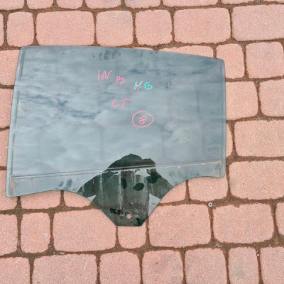 Szyba tył tylna HB ciemna Opel Insignia B 2018r