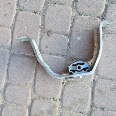 Wieszak wydechu uchwyt mocowanie Opel Insignia B