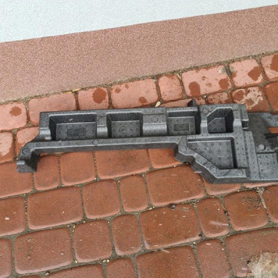 Absorber bagażnika kombi Opel Insignia B 39085094