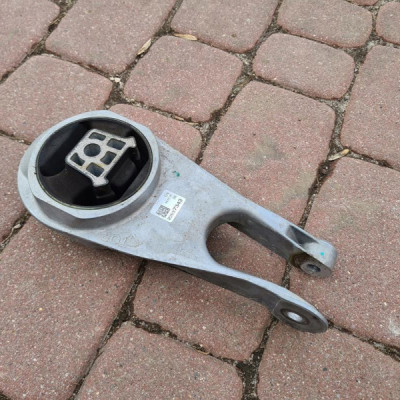 Poduszka Łapa skrzyni Opel Insignia B 22937343