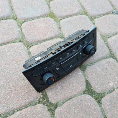 Panel klimatyzacji nawiewu Opel Astra K 39042439