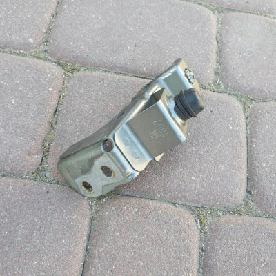 Uchwyt wzmocnienie uchwyt lampy Opel Zafira C