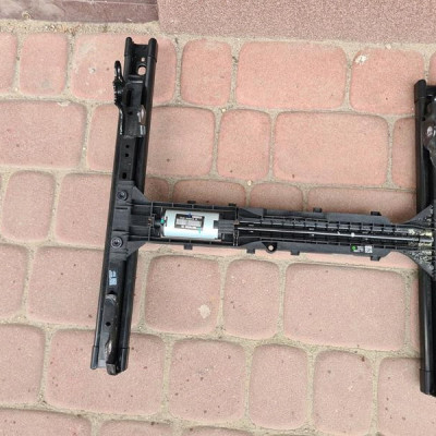 Silniczek regulacji prowadnica fote Insignia B 1627039X03 01132018 13511059