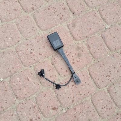 Zapinka pasa klamra Opel Insignia B 39141087