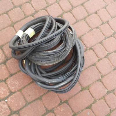 Uszczelka drzwi przednich Prawych Opel Insignia