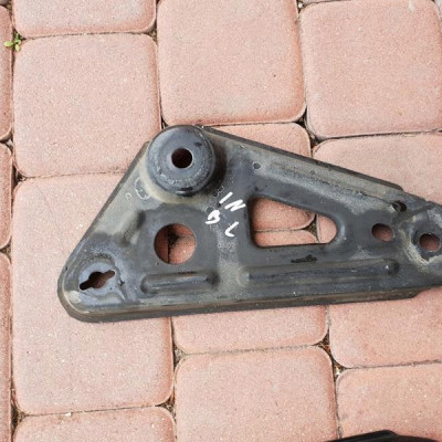 Uchwyt dolny mocowanie sanek Insignia B 22982755