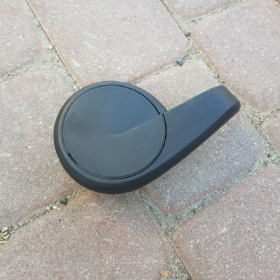 Rączka regulacji fotela Opel Astra J IV 13257181
