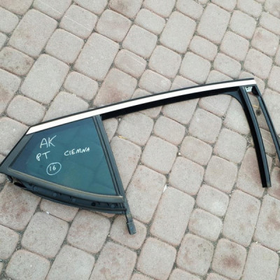 Uszczelka szyba chrom tył 2016r Opel Astra 5 K V