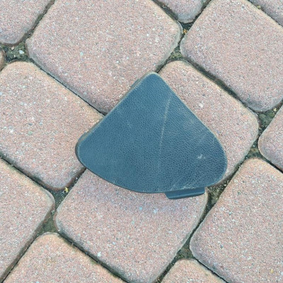 Zaślepka bagażnika zatyczka Opel Insignia 13222355