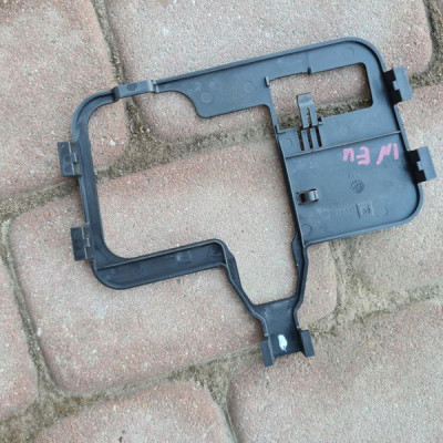 Obudowa podstawa szyby Opel Insignia 13300838