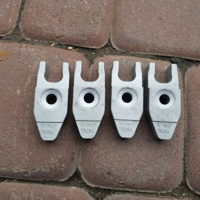 Trzymak wtrysku łapka 170KM Opel Insignia 1079637