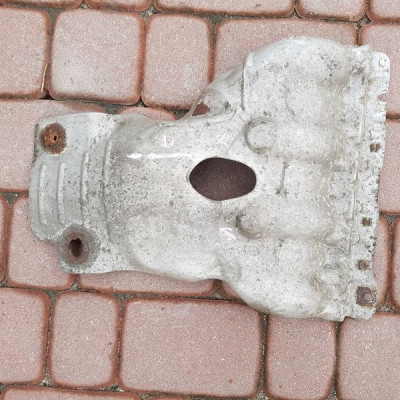 Obudowa termiczna kolektora 1.6 1.8 Opel Insignia