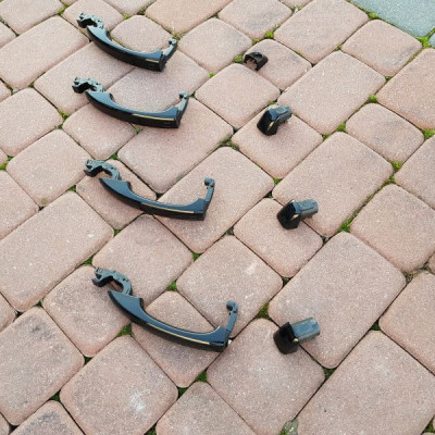 Klamki klamka drzwi Audi Q3 2017r