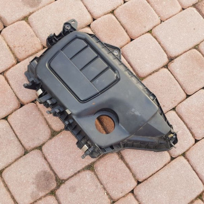 Obudowa osłona dekiel 1.6CDTI Vivaro B Trafic III