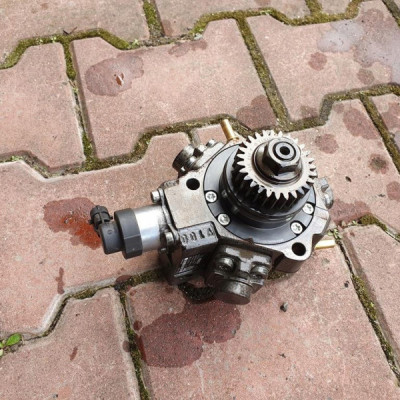 Pompa wtryskowa Vivaro Trafic III 167005114R