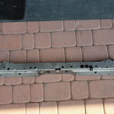 Belka przód przednia górna Z195 Opel Insignia