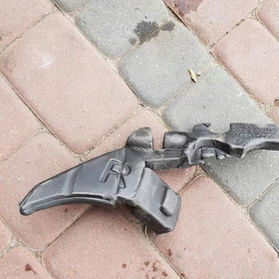 Styropian absorber błotnika Insignia B 39078799