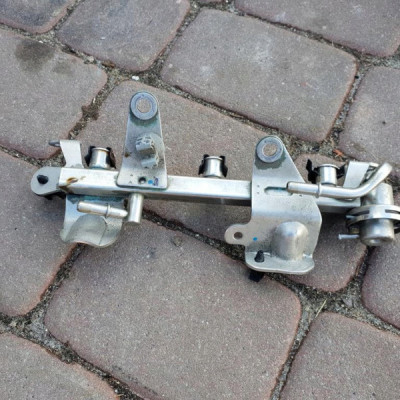 Listwa wtryskowa Renault Captur 175201470R