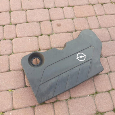Obudowa osłona silnika 170KM Opel Zafira C Insignia B