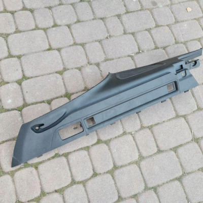 Prowadnica bagaznika rolety Opel Astra K 39052549