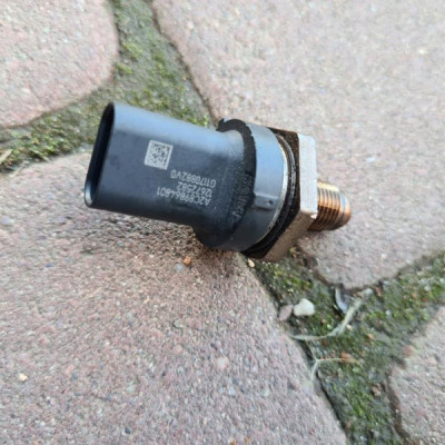 Czujnik paliwa par Opel Astra K V 12672582