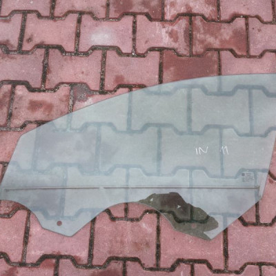 Szyba przód przednia boczna Opel INSIGNIA 2011