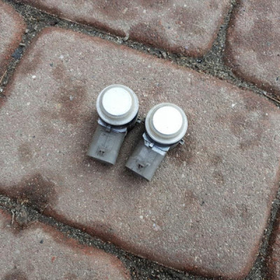 Czujnik parkowania skrajny 6PDC Astra K V 13493193