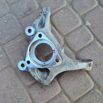 Zwrotnica przednia lewa Opel Insignia B 23384197