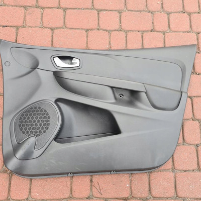 Boczek przód przedni Europa Renault Clio IV