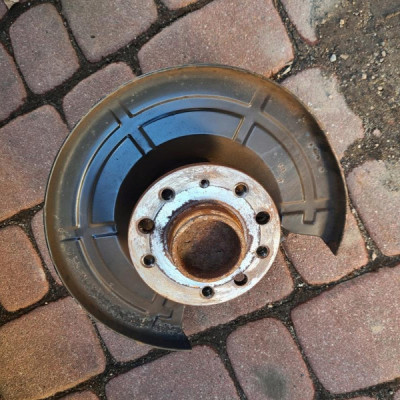 Zwrotnica piasta łożysko tył tylna Opel Meriva B