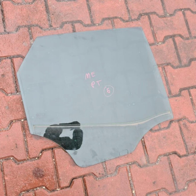 Szyba tył tylna prawa drzwi Opel Meriva B 2015r