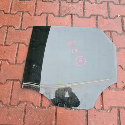 Szyba tył tylna lewa drzwi Opel Meriva B 2015r