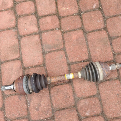 Półoś półóśka 1.4T YH Opel Meriva B 13248624