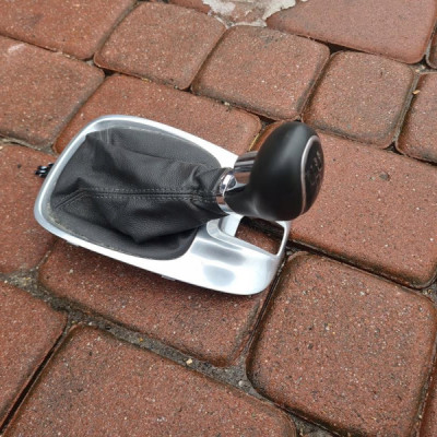 Gałka zmiany biegów 5-bieg Opel Meriva B 13258322