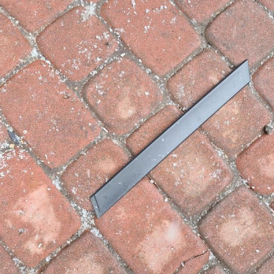 Listwa obudowa szyby P Opel Meriva B 13281779